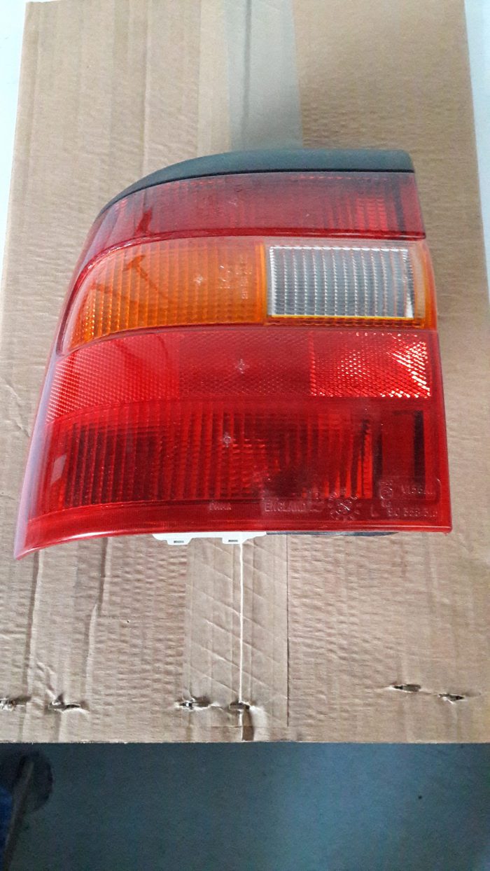 Linker achterlicht Opel Vectra A 5-deurs