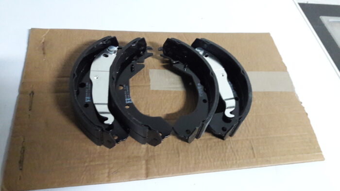 Remschoenen Opel Manta B, Rekord E
