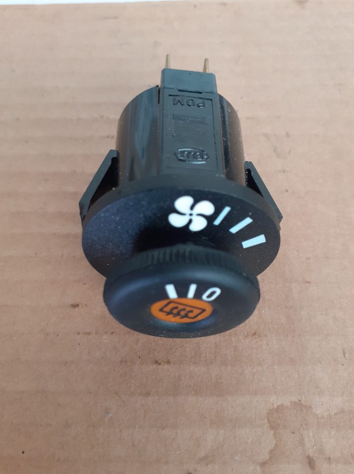 Schakelaar ventilator / aanjager achterruitverwarming