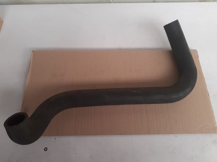Onderste radiatorslang Monza / Senator A 2.5E 3.0E