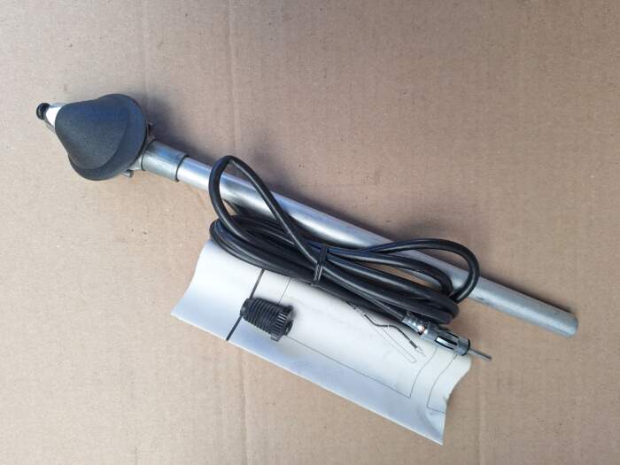 Antenne Corsa B / Tigra A
