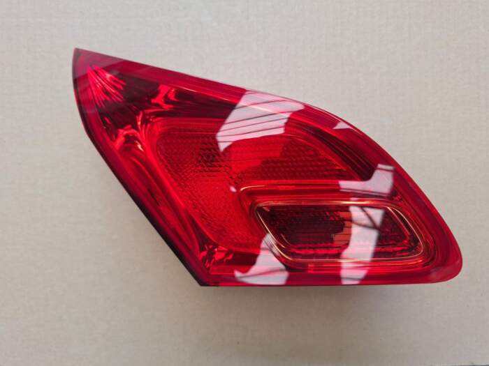 Linker achterlicht (binnenste) Astra J 5-deurs